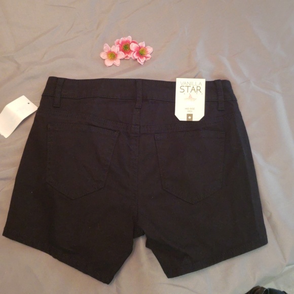 NWT Juniors Vanilla Star distressed black shorts - Picture 4 of 7